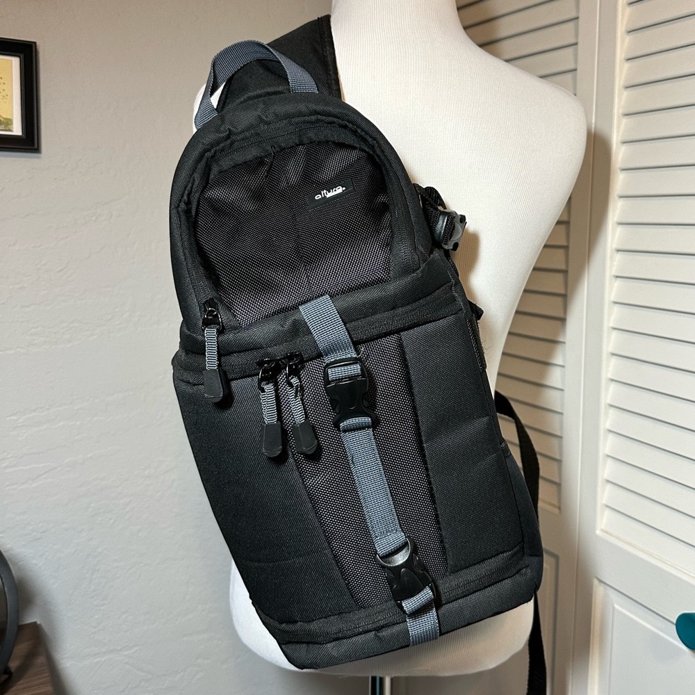 Altura Photo Shoulder Bag